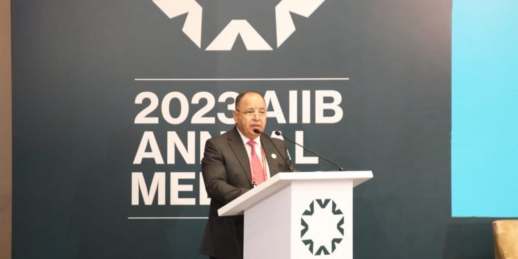 تطوير البنية التحتية للربط بين الدول يسهم في تحفيز النمو الاقتصادي