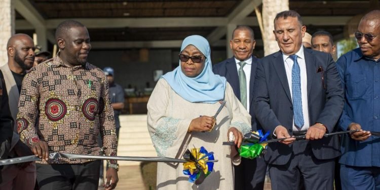 مجموعة صن رايز تفتتح منتجع ” كوانزا ريزورت ” أول فندق مصري في القارة الأفريقية