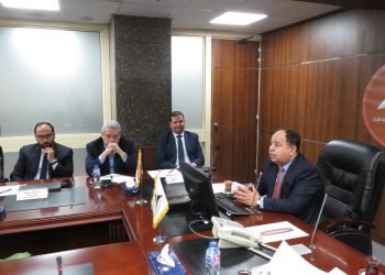 وزير المالية.. فى لقائه مع ممثلي المحاسبين والمراجعين: «صالح البلد يجمعنا كلنا.. ولازم نضع أيدينا فى أيدى بعض ونتوافق على كل ما يخدم الدولة والمهنة والممولين