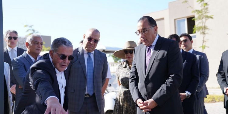 رئيس الوزراء يتفقد الأعمال النهائية للمرحلة الأولى من مشروع “مدينة باديا” بأكتوبر الجديدة