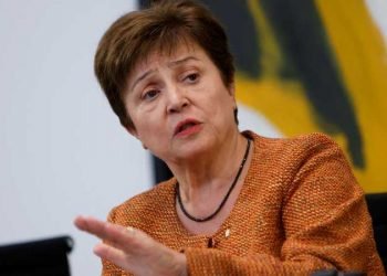 مصر تؤخر أمرا لا مفر منه… مديرة (النقد) عن خطوة تخفيض سعر الجنيه