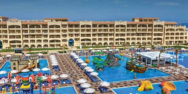 مجموعة بيك الباتروس للفنادق تشارك فى بورصة السياحة العالمية بلندن