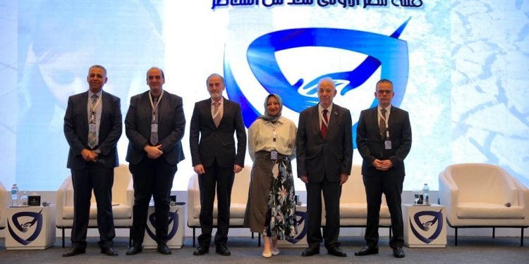 الجلسه النقاشيه الأولي من مؤتمر قمة مصر الاولي للحد من المخاطر