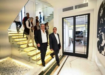 محافظ الإسكندرية وياسين منصور يتفقدان الأعمال الإنشائية والتنفيذية من مشروع بالم هيلز الإسكندرية