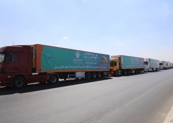 بنك الطعام المصري يطلق القافلة الثانية لمساعدة الأهالي الفلسطينيين  في قطاع غزة