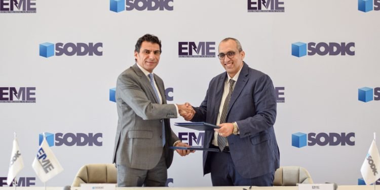 سوديك وشركة إلكتروميكانيك للطاقة (EME) يوقعان عقدًا لتركيب 400 لوحة توليد طاقة شمسية بأسطح المنازل في مشروع VYE*