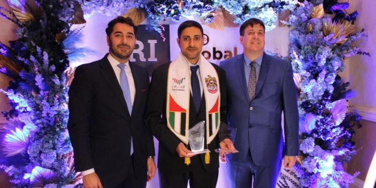 رجل الأعمال الإماراتي الدكتور خليفة المحيربي يحصل على جائزة أفضل رجل في القطاع العقاري على مستوى العالم 2023   