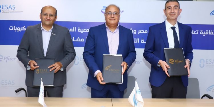 شراكة ثلاثية بين شركتي فايزر و سفييد والجمعية المصرية لمضادات الميكروبات والعدوي