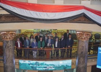 البورصة المصرية تقرع الجرس بشأن تغير المناخ