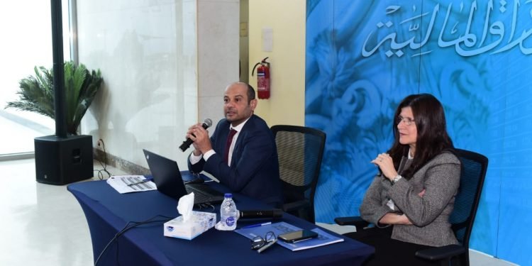 رئيس البورصة المصرية يستعرض خطة تطوير آليات التداول ودعم كفاءة السوق مع قيادات الشركات الأعضاء بالسوق