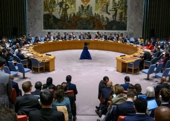 بعد فشل عدة مرات و تعديلات أمريكية واسعة .. مجلس الأمن يمرر قرار بتوسيع المساعدات لغزة دون التطرق لوقف اطلاق النار