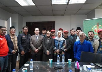 بيت الزكاة والصدقات يستقبل 3 وفود من إندونيسيا للتبرع.. لإغاثة غزة