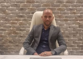 علاء أبو الوفا رئيسا للقطاع التجارى بشركة كرست للتطوير العقارى