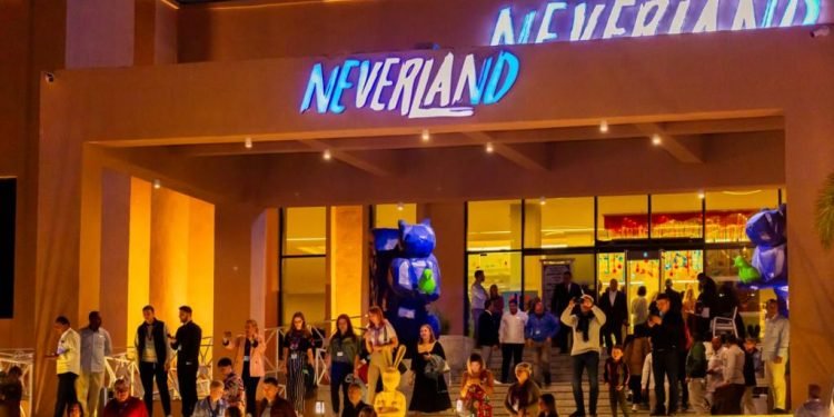 تجربة فريدة في مشروع الحلم لمجموعة ” بيك الباتروس ” .. منتجع نيفر لاند يضيف مئات الغرف و الأنشطة الرياضية والترفيهية في عامه الأول