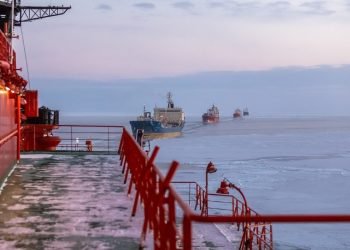 رقم قياسي تاريخي لطريق بحر الشمال: حجم نقل البضائع في عام 2023 تجاوز 36.254 مليون طن