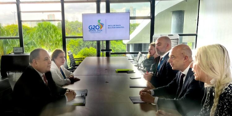 معيط في لقائه بنظيره الروسى :  تجمع «البريكس» يمكن أن يلعب دورًا مؤثرًا فى إنشاء هيكل مالي عالمى أكثر استدامة وعدالة