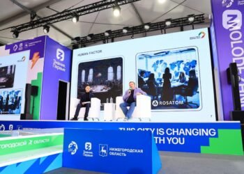 روساتوم تعقد جلسة حول تطوير الأعمال الدولية للمشاركين في مهرجان الشباب العالمي