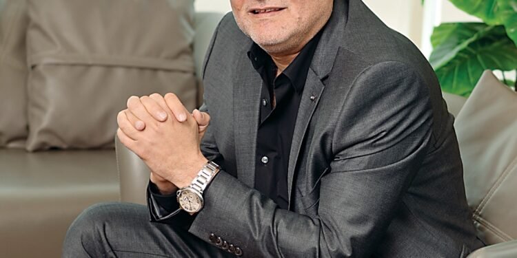 رئيس شركة هوم تاون : اجراءات الحكومة لدعم الاقتصاد المصري تعزز قدرة السوق العقاري على الاستقرار