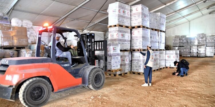 الإمارات تتوسع في برامج الإغاثة لدعم سكان غزة