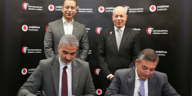 «ڤودافون بيزنس» تقدم حلولها الرقمية لمصر للطيران وتتيح خدمات الرعاية الصحية عن بُعد على متن جميع رحلاتها