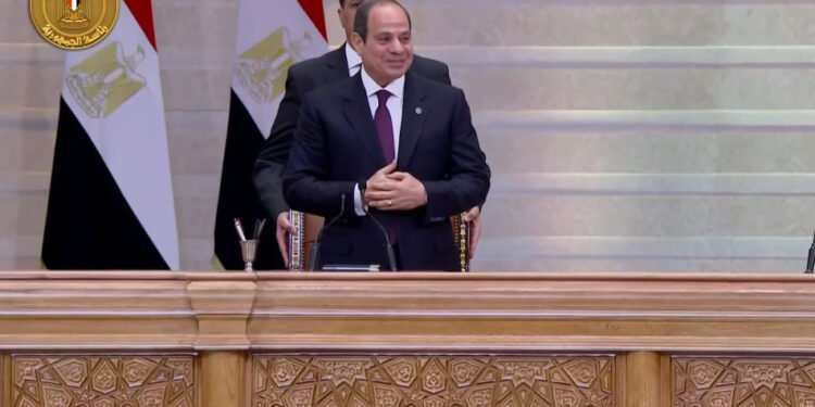 اقتصاديون : تنصيب الرئيس السيسي لولاية ثالثة يمثل مرحلة جديدة من التنمية والأمن والاستقرار