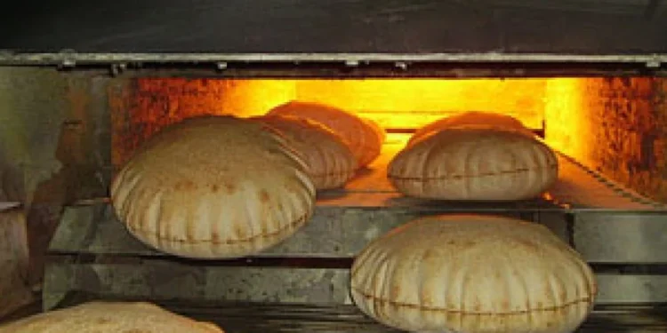 السلع التموينية تسدد 92 مليون جنيه فروق تكلفة انتاج الخبز عن أيام عمل المخابز بالعيد