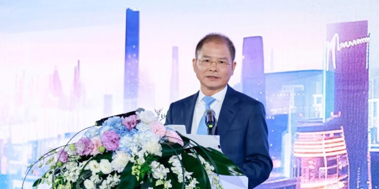 قمة هواوي الحادية والعشرين تنطلق في شنجن بمشاركة 500 محلل وباحث عالمي