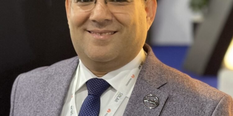 أيمن هيبة: علي الحكومة إجراء إصلاحات للاستفادة من الإمكانات الهائلة لصناعة الهيدروجين الأخضر