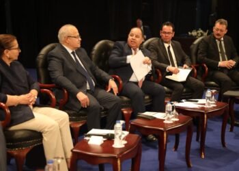 وزير المالية : بدأنا مرحلة تصحيحية لمسار الاقتصاد المصرى لتجاوز التحديات الخارجية والداخلية والحد من المخاطر المحتملة