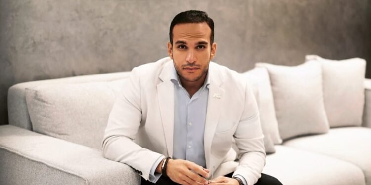 عبدالرحمن عصام رائد الأعمال ورئيس AE Media Production : نقدم خبرات عالمية بالتعاون الاستراتيجي مع “المنارة للتطوير”