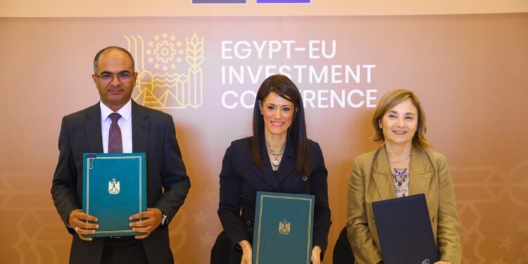 المشاط توقع اتفاقيات 6 منح تنموية مع الاتحاد الأوروبي والوكالة الفرنسية للتنمية وبنك الاستثمار الأوروبي