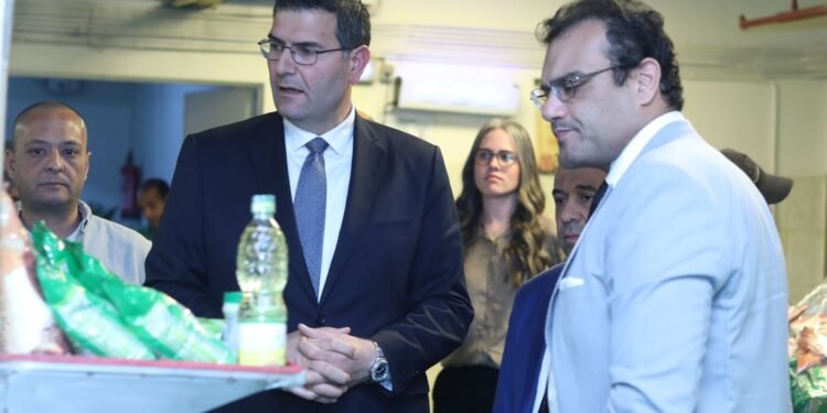 بنك الطعام المصري ينقل خبرته في توفير الغذاء للمستحقين لوزير الزراعة اللبناني