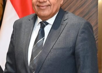 من هو محمد عصمت وزير الكهرباء والطاقة