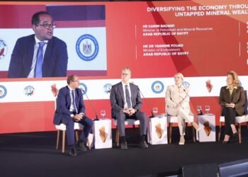 وزير المالية : نعمل على خلق بيئة صديقة للمستثمرين المحليين والدوليين بكل القطاعات الاقتصادية والإنتاجية