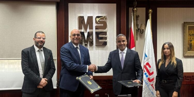 «جلوبال كورب» تحصل على تمويل من جهاز تنمية المشروعات الصغيرة والمتوسطة ومتناهية الصغر