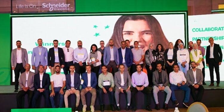 شنايدر إلكتريك تستعرض أهم تطورات برنامج EcoXpert والحلول التكنولوجية الجديدة في مجال إدارة الطاقة والمباني الذكية