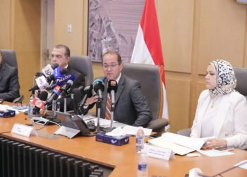 وزير المالية : انخفاض الدين الخارجي لأجهزة الموازنة من 84  الي 80 مليار دولار العام الماضي