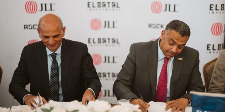 البطل للتطوير” توقع اتفاقية تعاون مع «جيه إل إل مصر» لتقديم خدمات الإدارة لـ”روك جولد مول