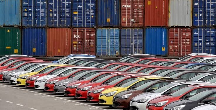 وحدة مركزية تابعة لوزير المالية لتيسير اجراءات منتجو السيارات