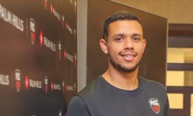 لاعب بالم هيلز مصطفى عسل يتغلب على علي فرج للمرة الثانية ويفوز ببطولة باريس الدولية للإسكواش