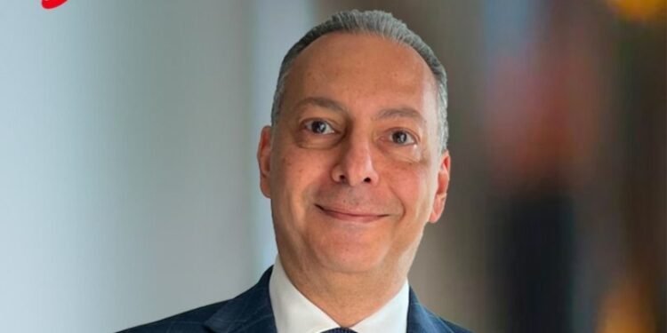 أكرم رضا رئيساً تنفيذياً وعضواً منتدباً لشركة “إي هيلث”