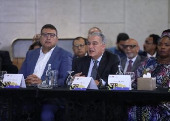 ياسين منصور ممثلًا عن القطاع العقاري بالمائدة المستديرة لوزراء الإسكان الأفارقة ضمن فعاليات المنتدى الحضري