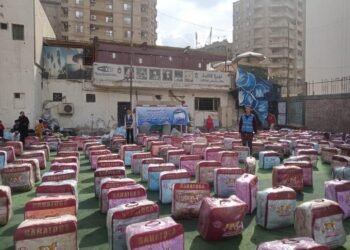 توزيع ٥٠٠ بطانية على أهالينا الأكثر احتباجًا.. «شتاء دافىء» تنطلق بالمنيرة الغربية برعاية «مستقبل وطن»