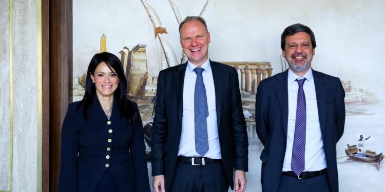 وزيرة التخطيط تستقبل وفد من الاتحاد الأوروبي لمناقشة تفعيل آلية ضمانات الاستثمار بقيمة 1.8 مليار يورو