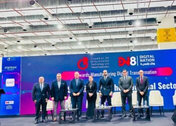 الخبراء يؤكدون الوعي والعمل على تدريب الكفاءات ومواكبة التطورات التكنولوجية أهم عوامل دعم الصناعة