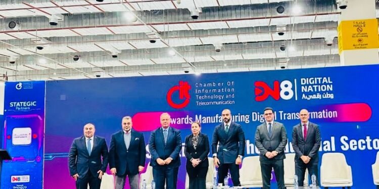 الخبراء يؤكدون الوعي والعمل على تدريب الكفاءات ومواكبة التطورات التكنولوجية أهم عوامل دعم الصناعة