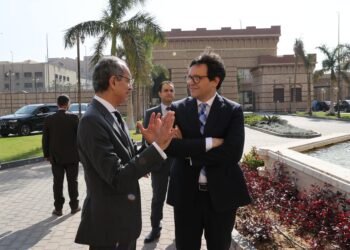 وزيرا الاتصالات وتكنولوجيا المعلومات والثقافة يناقشان مستجدات العمل فى مشروعات التعاون المشترك بين الوزارتين