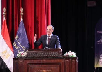 وزير الاتصالات يشهد تخريج المتدربين وتكريم المتميزين بمبادرة “أجيال مصر الرقمية” خلال 2024