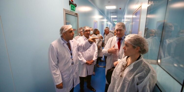 “اتيكو فارما إيجيبت للأدوية” تستقبل وفداً رفيع المستوي من السفارة الأمريكية لبحث التعاون المشترك