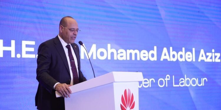 هواوي تُطلق النسخة الخامسة من ملتقى HiRE لتوظيف المواهب الشابة وتعزيز التحول الرقمي